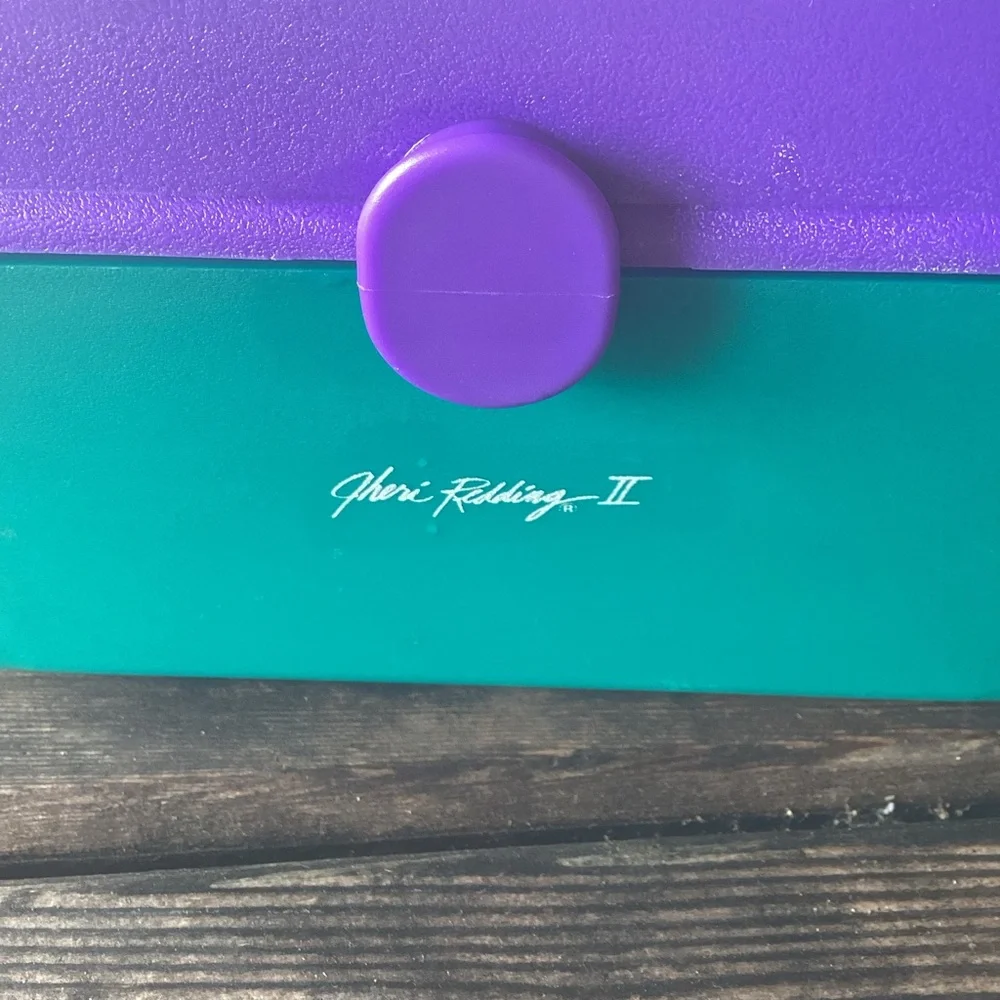 Jheri Redding Vintage Cosmetic Case in Teal, Pink and Purple